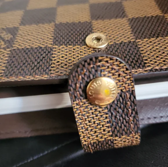 Authentic Louis Vuitton Damier Ebene agenda. - Picture 9 of 11